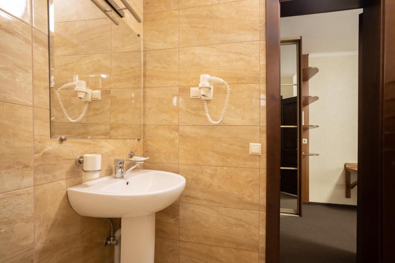 Private Rooms In Hotel Lift 1R Bukovel Exterior foto