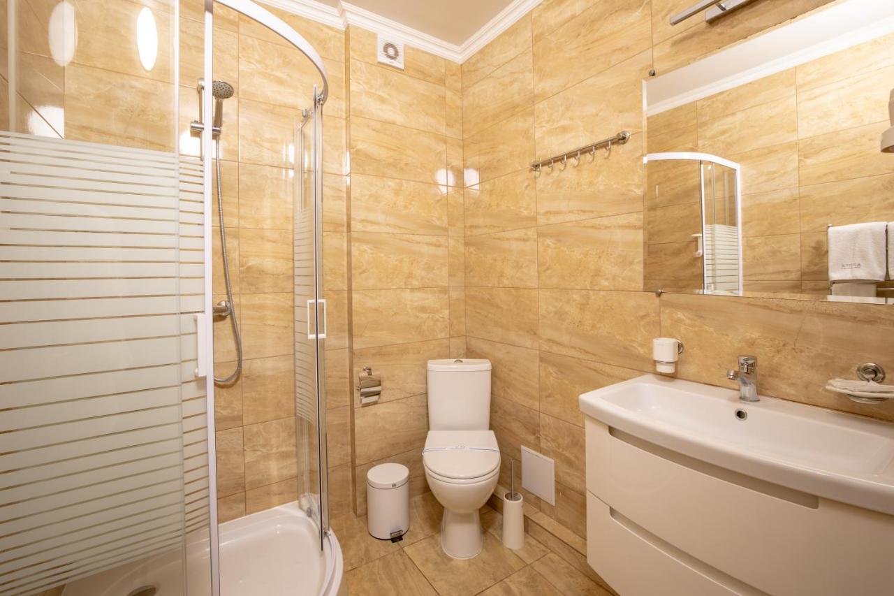 Private Rooms In Hotel Lift 1R Bukovel Exterior foto