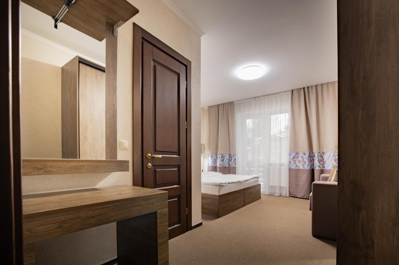 Private Rooms In Hotel Lift 1R Bukovel Exterior foto